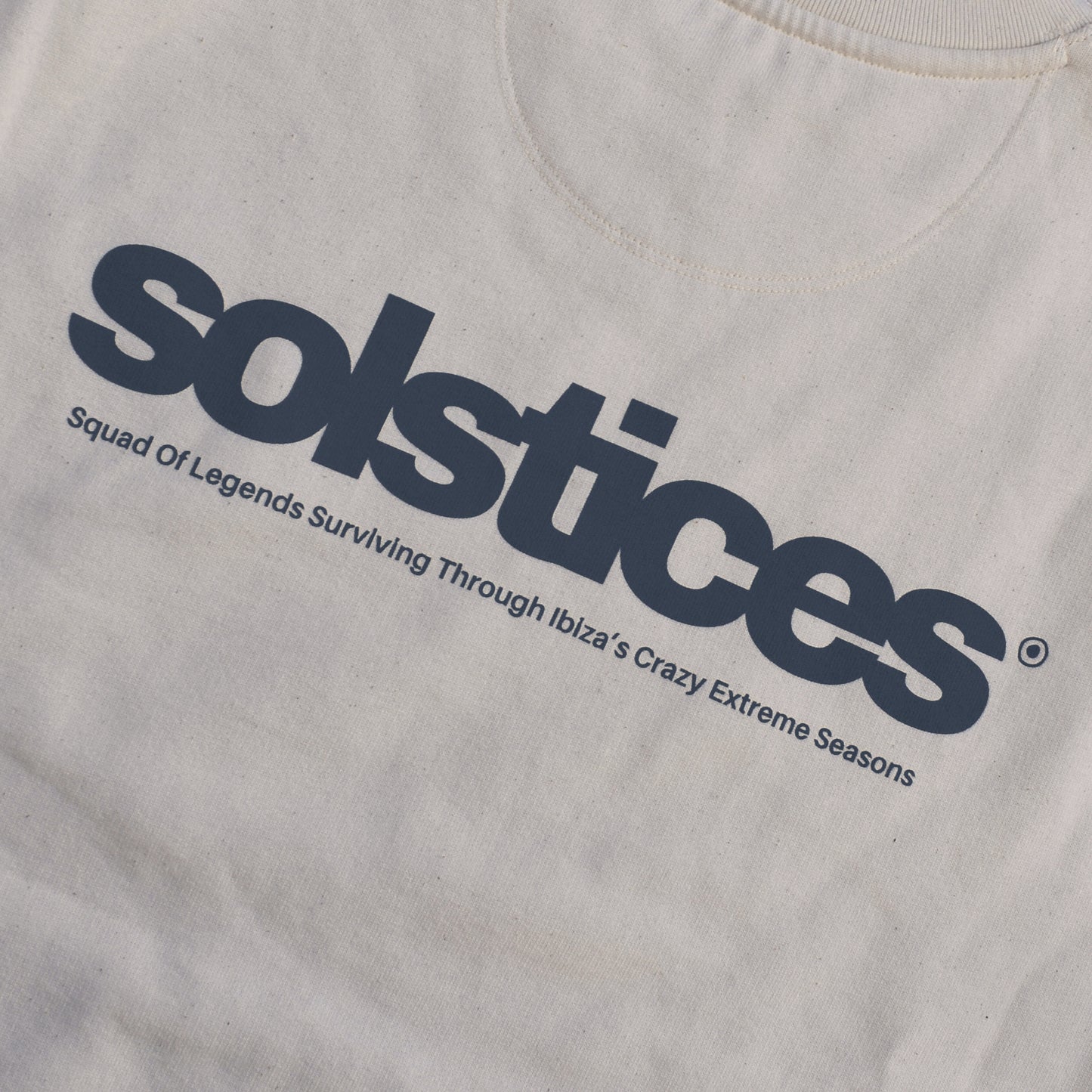 THE SOLSTICES CREWNECK - BRIGHT COTTON & OCEAN BLUE