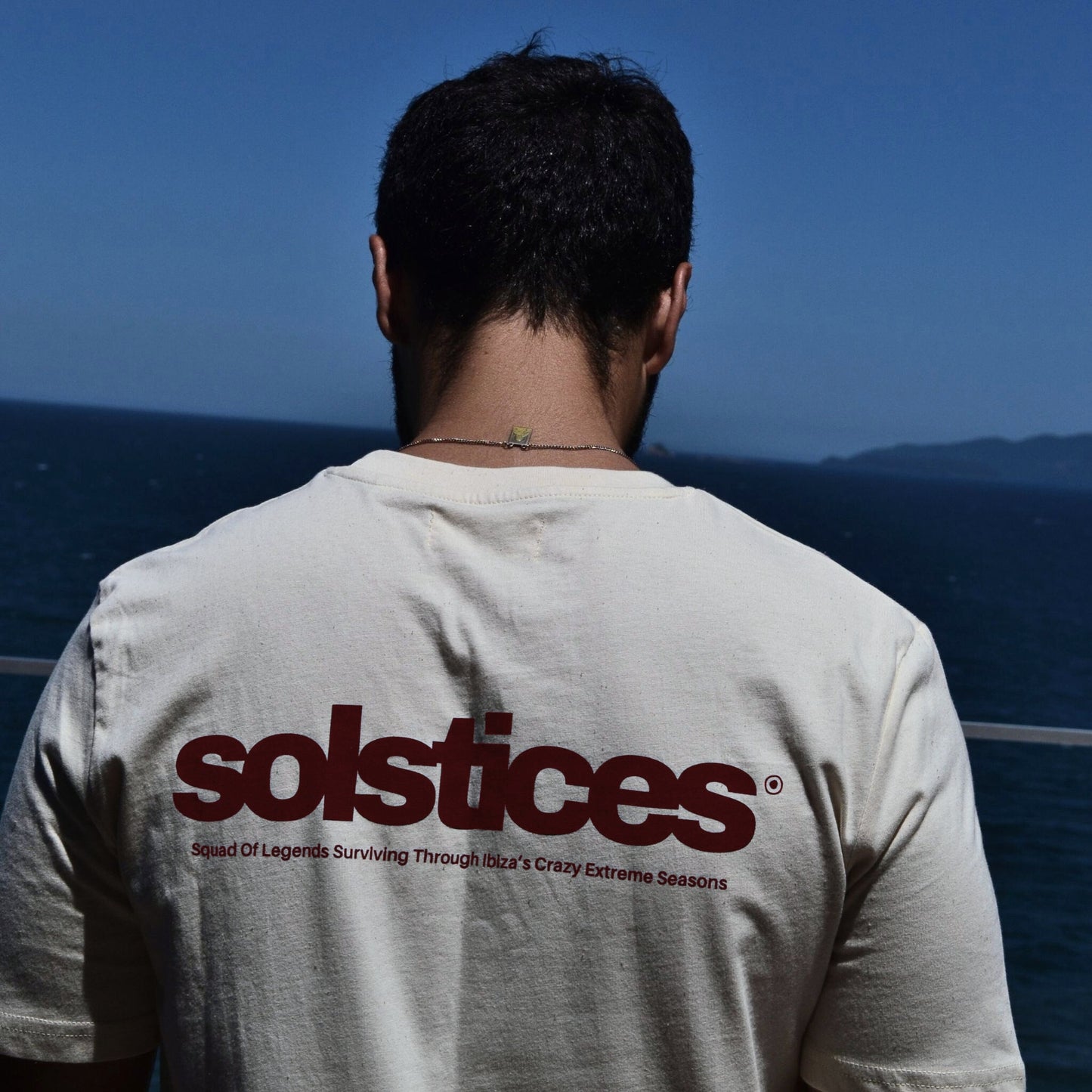 THE SOLSTICES T-SHIRT - BRIGHT COTTON & BURNT RED