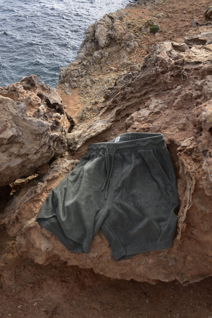 THE TOWEL SHORT - WILD OLIVE